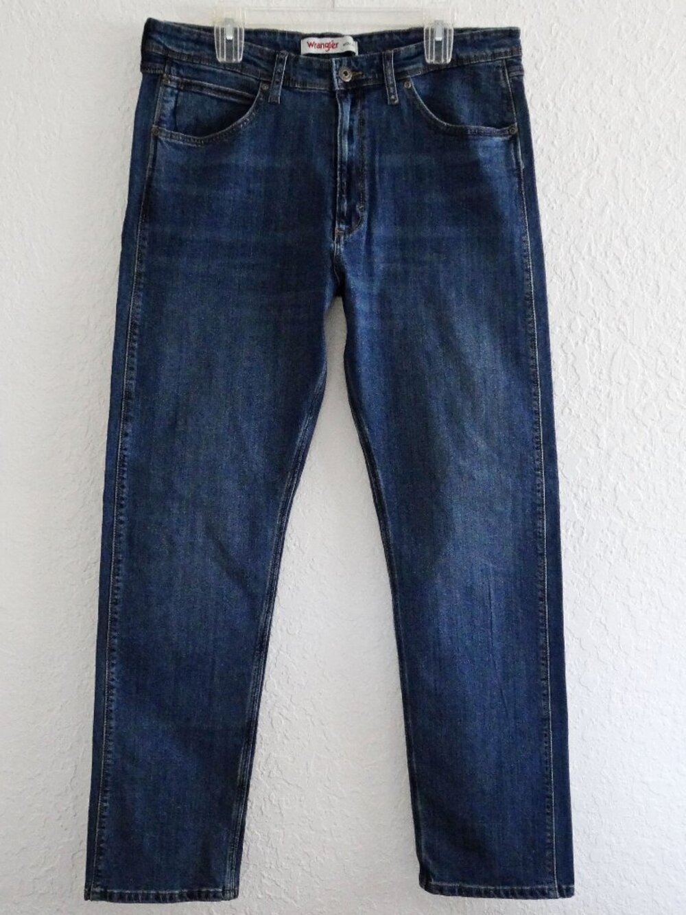 WRANGLER Men's 36 x 32 Regular Fit Straight Blue Jeans Excellent Condition
